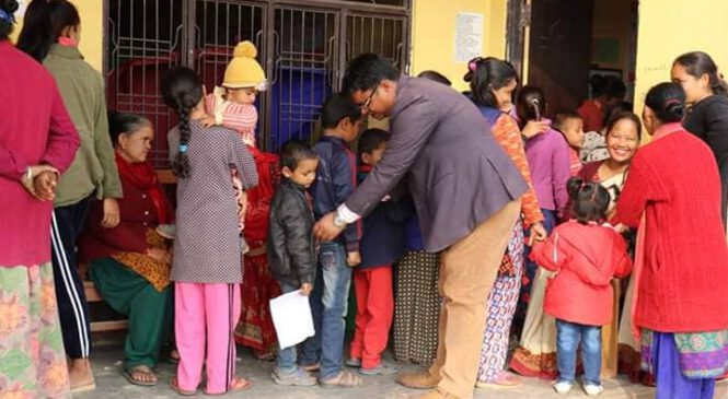 तीन सय ५० जनाले गरे निशुल्क उपचार