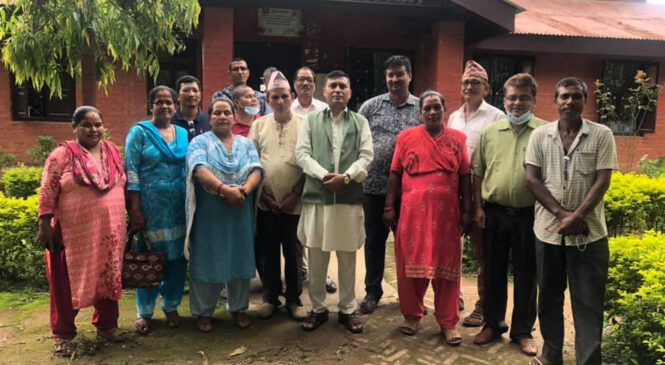 जसले विश्वविद्यालयको पदावधि सकिएपछि पढाउन थाले
