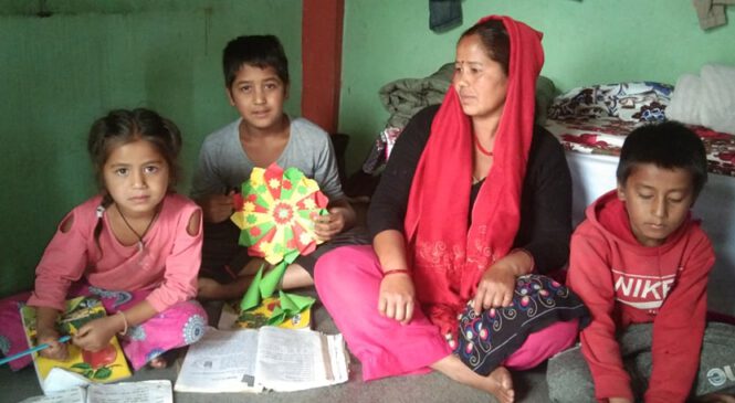 जहाँ कुनामा पढ्छन् बालबालिकाहरु