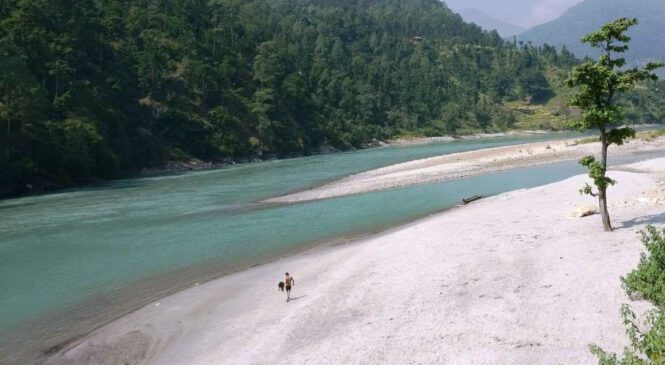 आमा र छोराछोरीको शव पोष्टमार्टम गर्न अछाम लगियो, एक छोरीको अवस्था अज्ञात