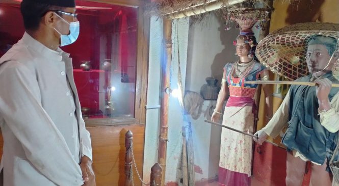 संग्राहलयलाई कर्णालीको भाषादेखि परम्परा सम्मको अध्ययन केन्द्रका रुपमा विकास गर्न मन्त्री बुढाक्षेत्रीको निर्देशन