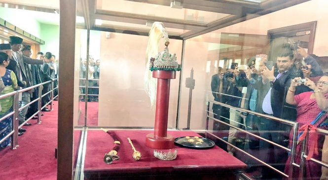 नारायणहिटीबाट श्रीपेच निकाल्न खोज्ने पक्राउ